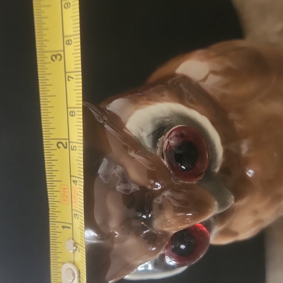 VINTAGE OWL PERCHED ON BOOKS PORCELAIN FIGURINE. - Picture 10 of 10